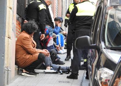 Imagen secundaria 1 - Apuñalan a un joven de 22 años mientras su amigo denunciaba un robo en San Francisco