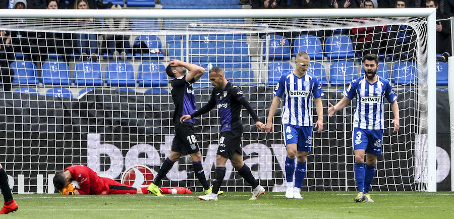 Imágenes correspondientes al partido de LaLiga Santander 2018-2019 disputado en el estadio de Mendizorroza