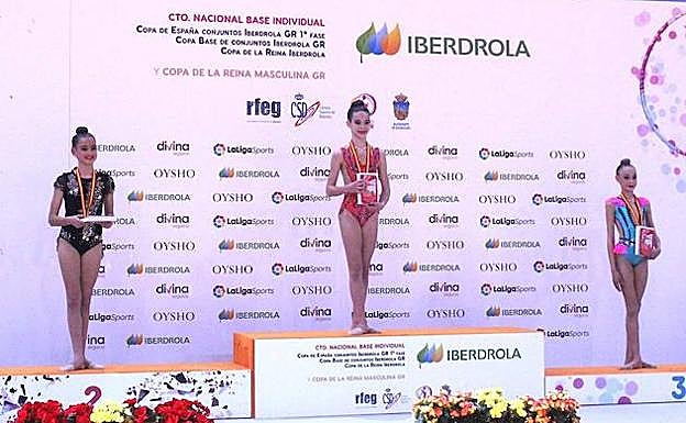 June Orza (infantil 2007) con el oro en lo más alto del pódium.