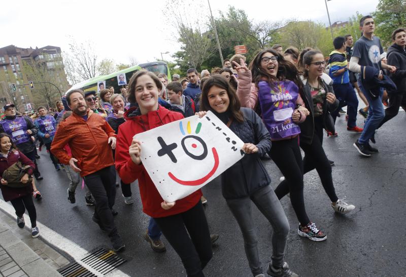 Las mejores instantáneas de la marcha en favor del euskera en la capital vizcaína