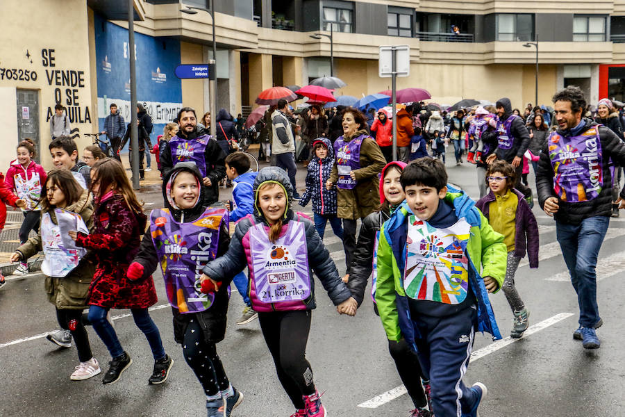 Fotos: La Korrika Txiki llega a Vitoria