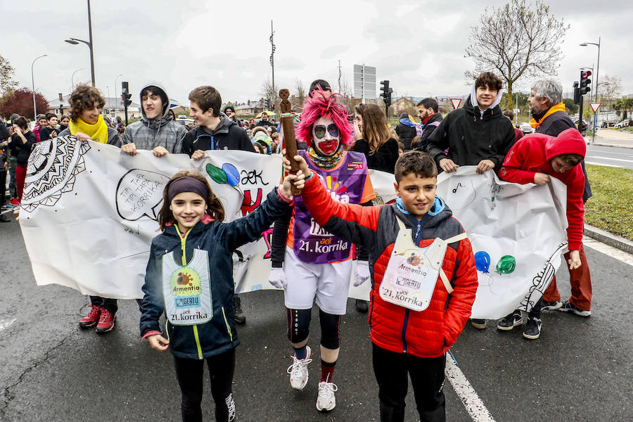 Fotos: La Korrika Txiki llega a Vitoria