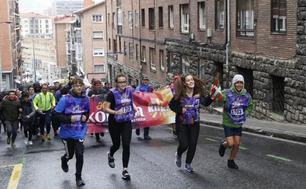El paso de la Korrika por los barrios de Bilbao, en vídeo
