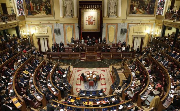 Partidos políticos españoles reunidos en el Congreso de los Diputados.