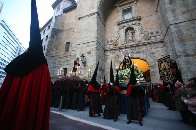 Fotos: La Dolorosa abre la Semana Santa en Bilbao