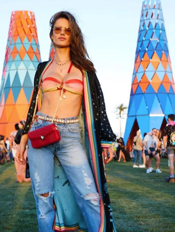 Alessandra Ambrosio, espectacular en Coachella.