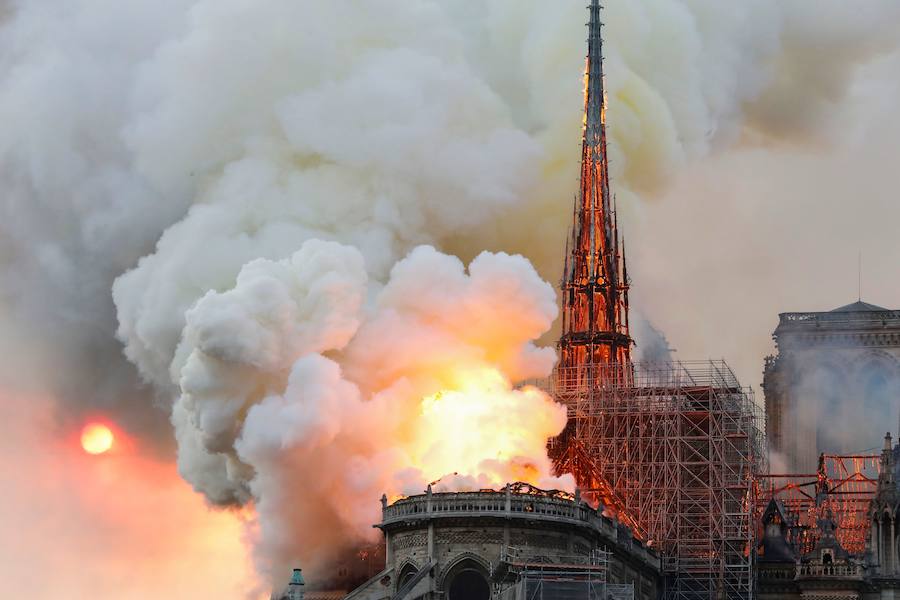 Fotos: Incendio en la catedral de Notre Dame de París