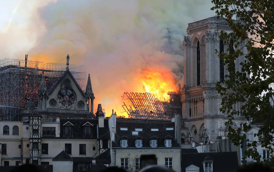 Fotos: Incendio en la catedral de Notre Dame de París