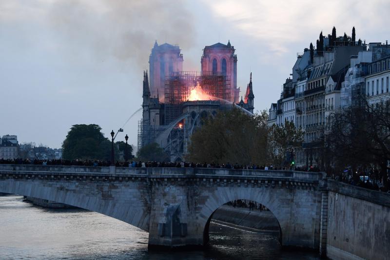 Fotos: Incendio en la catedral de Notre Dame de París