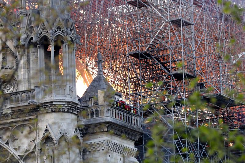 Fotos: Incendio en la catedral de Notre Dame de París