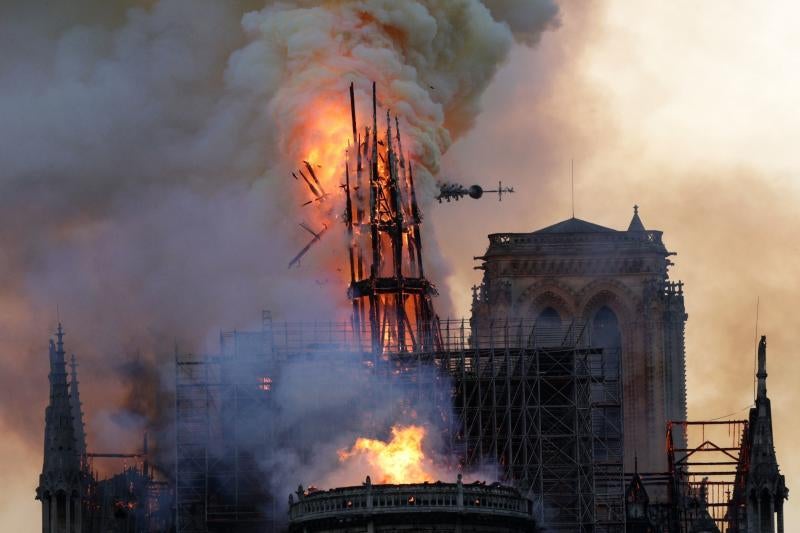 Fotos: Incendio en la catedral de Notre Dame de París