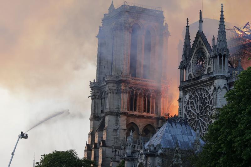 Fotos: Incendio en la catedral de Notre Dame de París