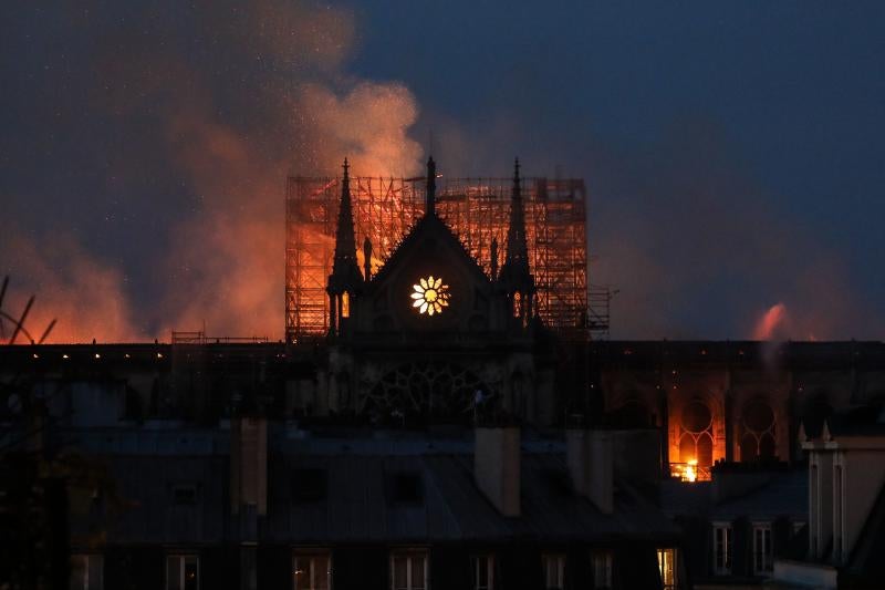 Fotos: Incendio en la catedral de Notre Dame de París