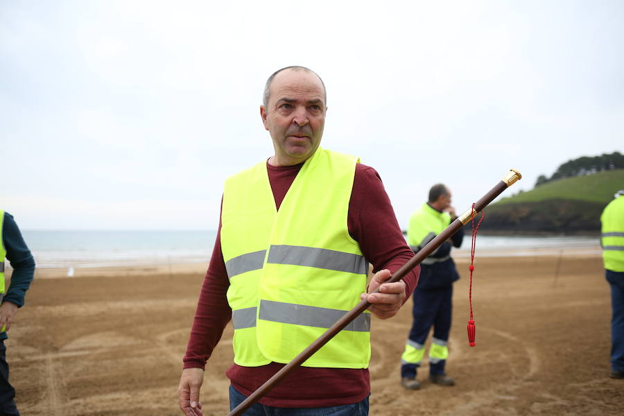 La playa Karraspio, en Lekeitio, escenario privilegiado de una carrera de caballos