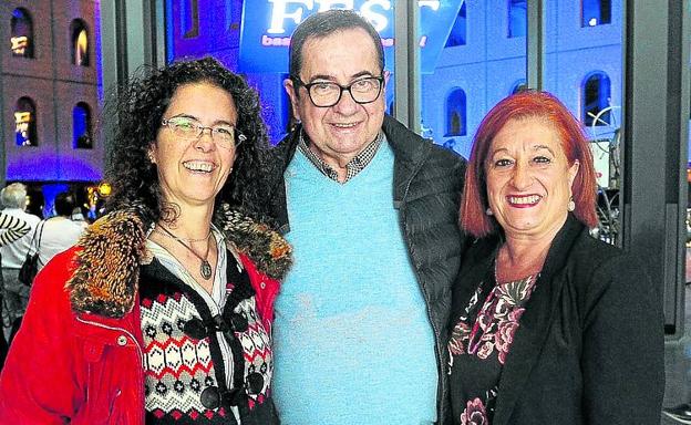 Beatriz Marcos, Íñigo Pombo e Itziar Urtasun. 