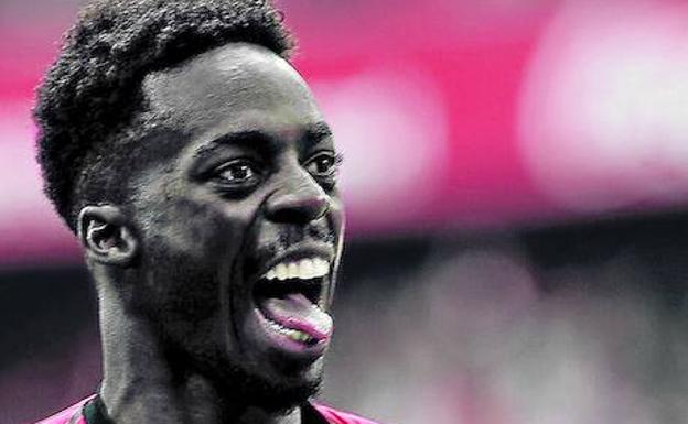 Iñaki Williams celebra uno de los dos goles que marcó al Rayo el domingo.