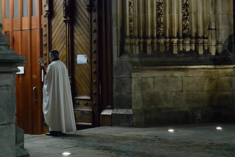 La tradicional procesión del Silencio ha vuelto a recorrer esta madrugada la villa