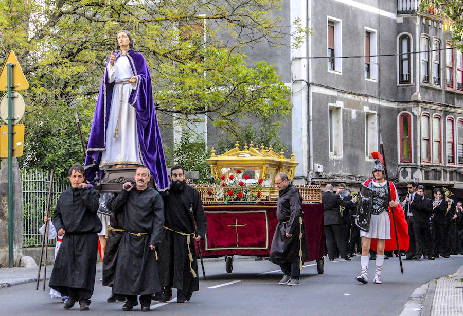 Fotos: Las procesiones de Llodio