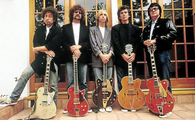 Lucky. Así se hacía llamar con The Traveling Wilburys, que formó en los 80 junto a Jeff Lynne, Tom Petty, George Harrison y Roy Orbison.