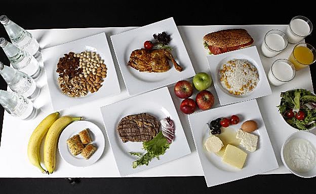 Comida y bebida diaria de un deportista turco durante los Juegos Olímpicos de Londres. 