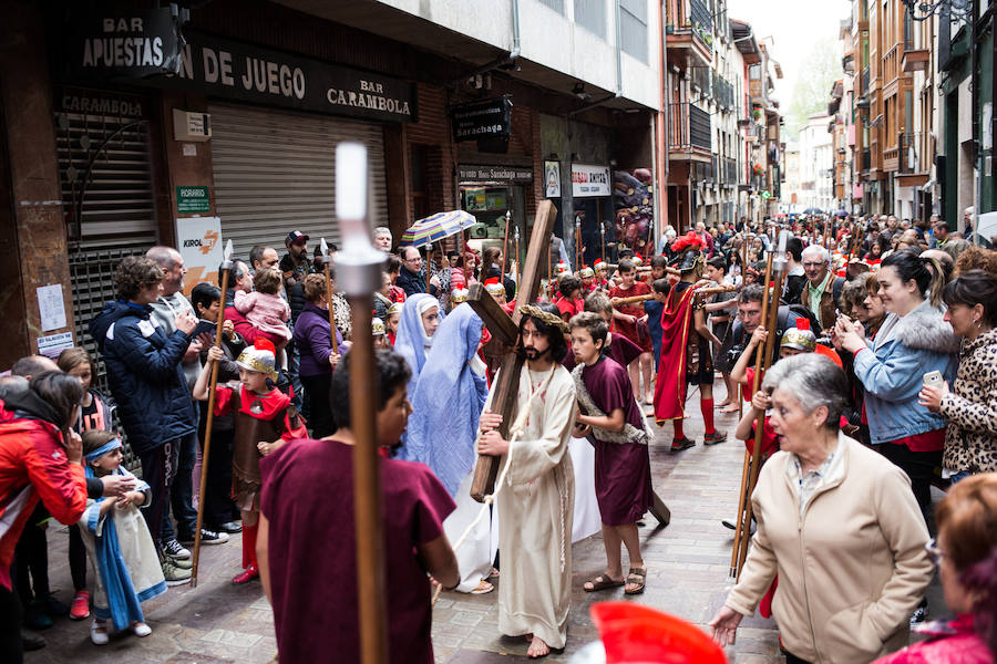 La asociación de la procesión de la Magdalena organiza el Vía Crucis infantil de Balmaseda