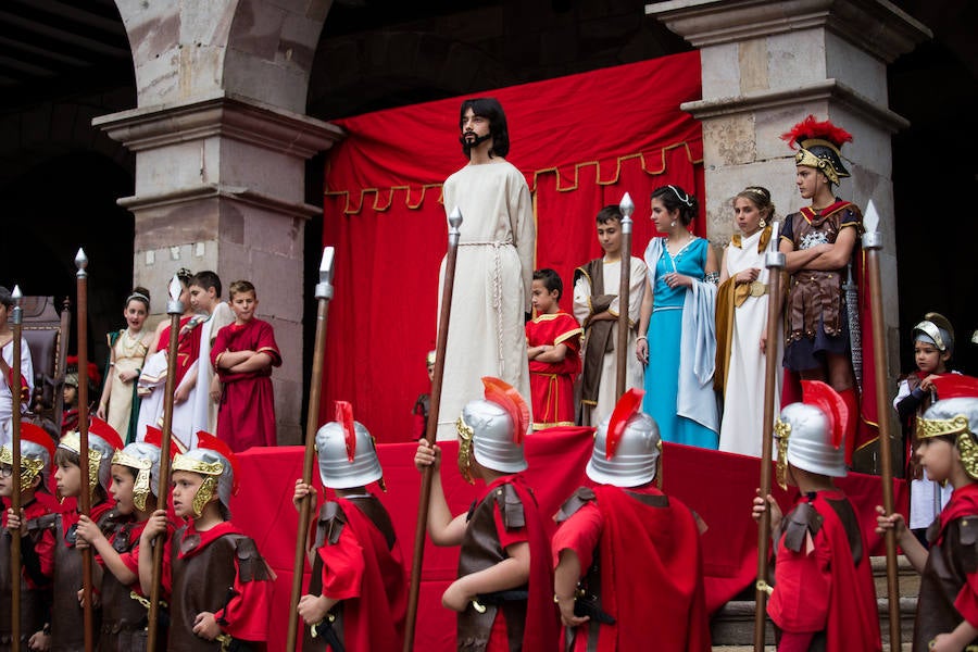 La asociación de la procesión de la Magdalena organiza el Vía Crucis infantil de Balmaseda