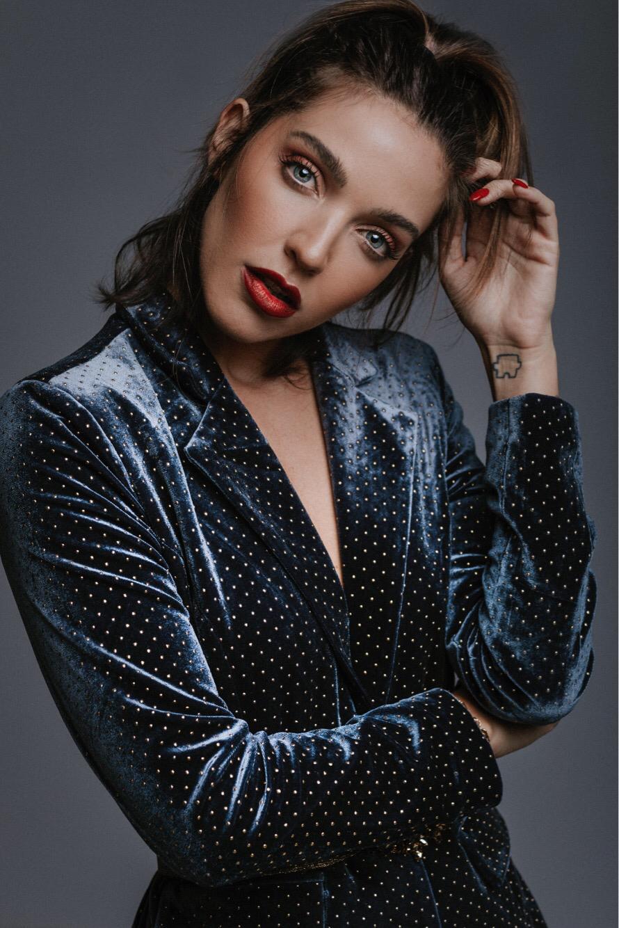 Con tan solo 24 años Bianka Szamosi ha formado parte del equipo de estilistas de la fiesta de los premios MTV y ha estado detrás del maquillaje de Silvia Abril para el JA Bilbao Festival