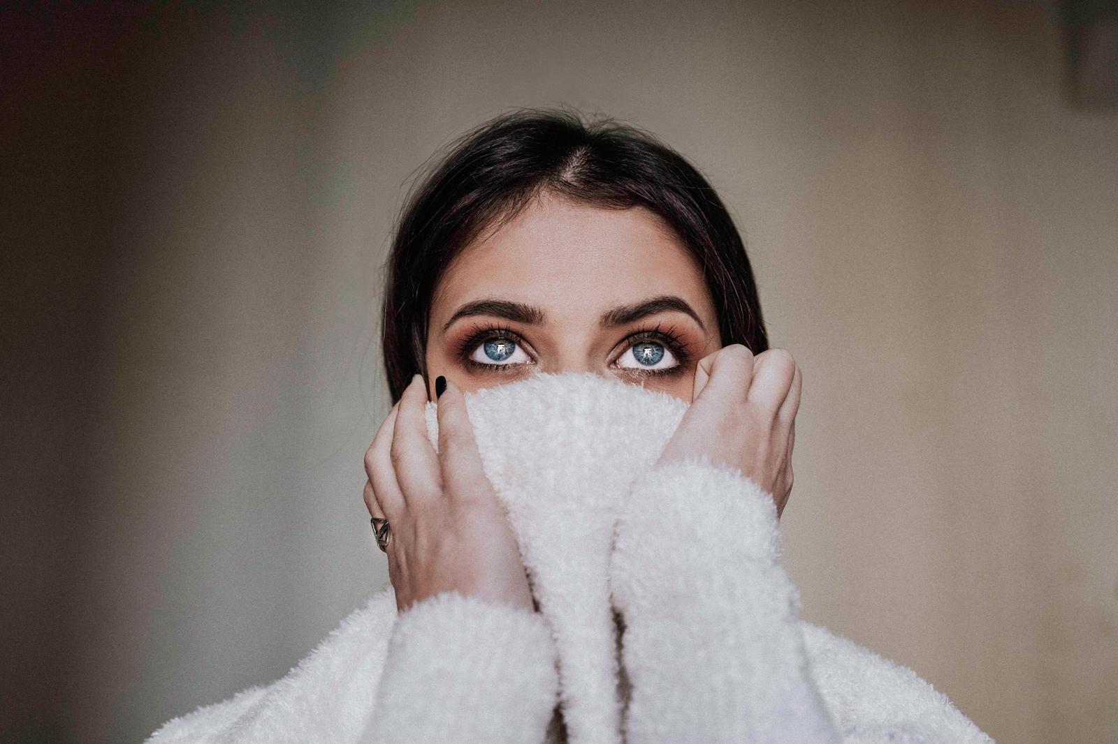 Con tan solo 24 años Bianka Szamosi ha formado parte del equipo de estilistas de la fiesta de los premios MTV y ha estado detrás del maquillaje de Silvia Abril para el JA Bilbao Festival