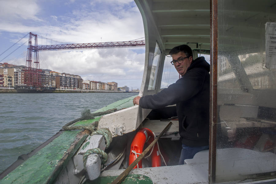 El pasaje que une Portugalete y Las Arenas transporta a cerca de 2.000 viajeros al día. Se trata de una de las dos rutas que se mantienen en activo en la ría