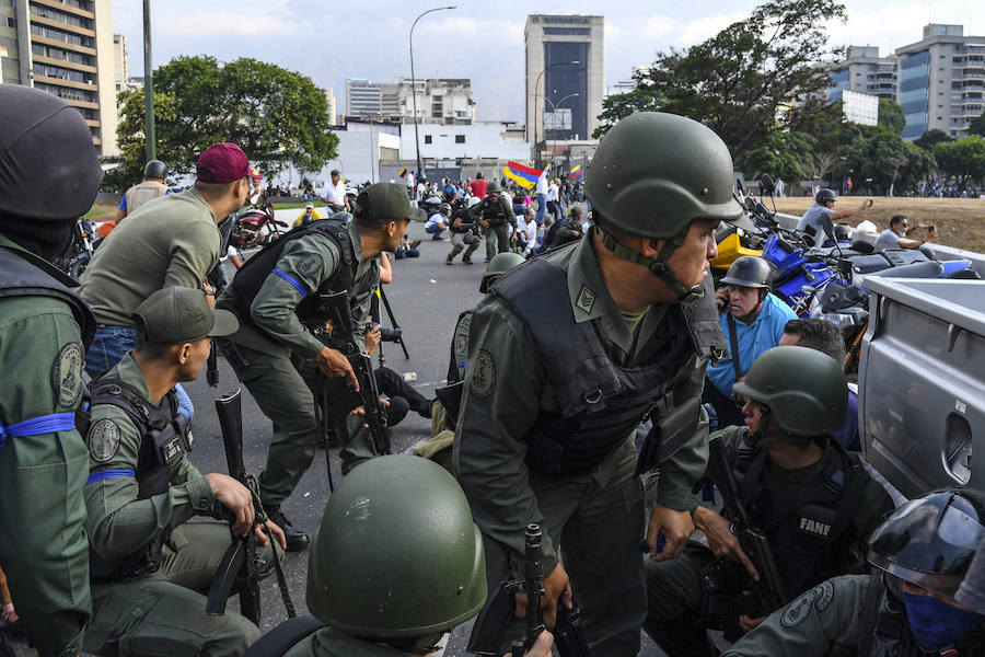 Los opositores Guaidó y Leopoldo López lideran el golpe contra Maduro 