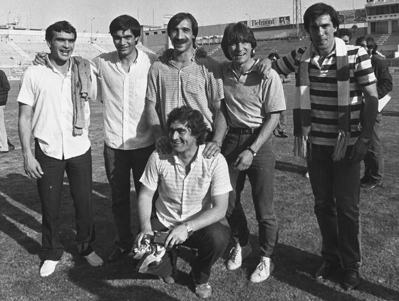 Gallego, Bolaños, Meléndez, Tirapu, Andoni Goikoetxea y Guisasola, en el campo de Las Palmas.