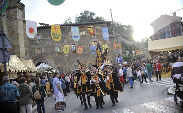 Gran ambiente en las calles de la villa en la última edición.