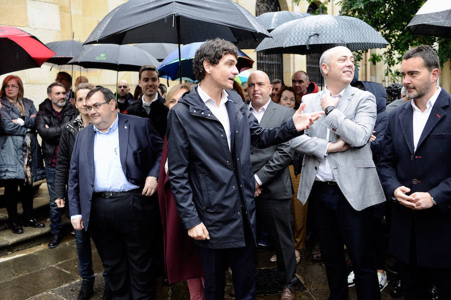 El diputado general ha iniciado en Gernika su particular periplo por varios municipios de la provincia