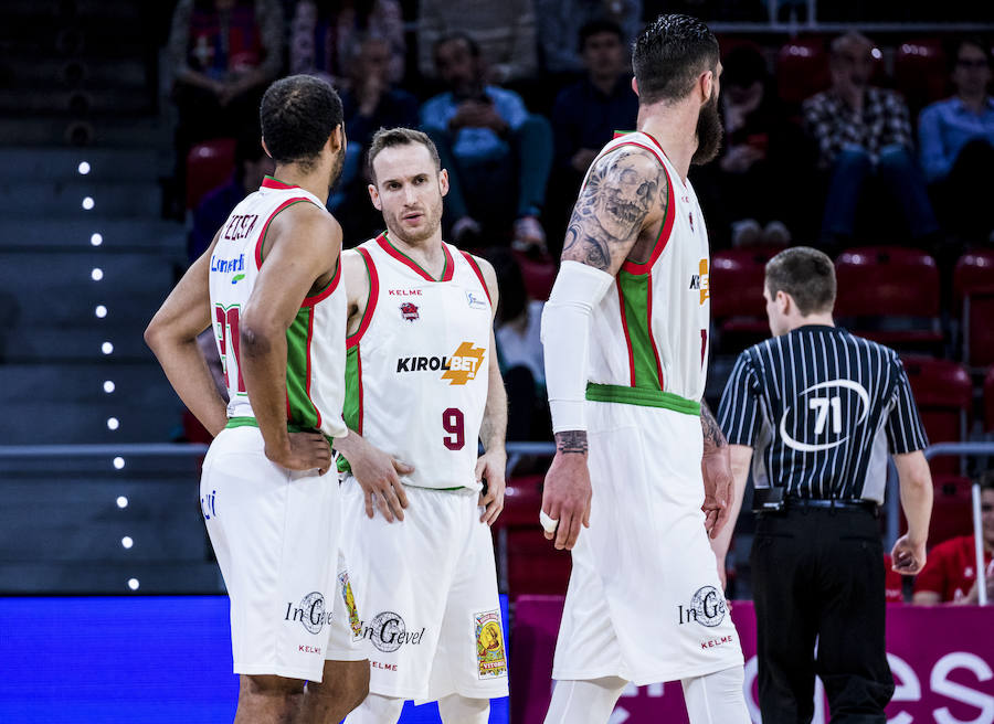 Fotos: Las imágenes del Baskonia - Manresa