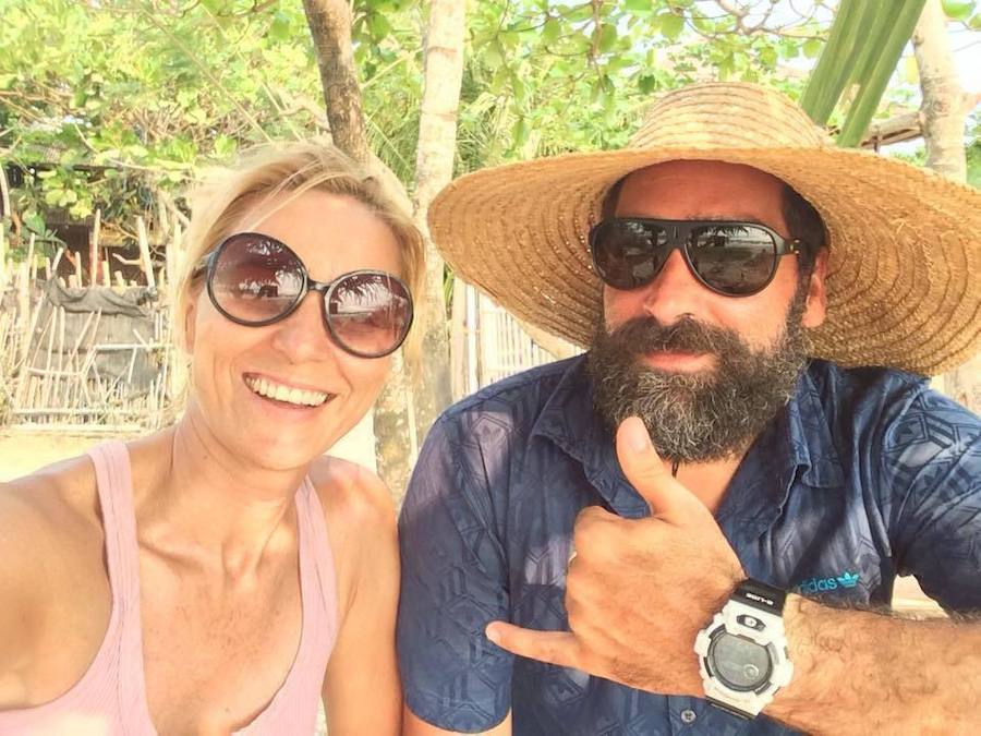 La presentadora del 'Eguraldia' es «tan friolera» que su prenda imprescindible es un buen plumífero que vaya «desde el cuello hasta los pies», define su forma de vestir como «muy sport» y nunca lleva tacones