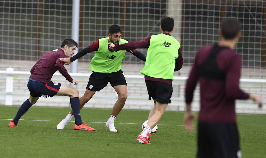 Susaeta ha centrado la atención de la sesión, después de la cual ha leído el comunicado de su despedida