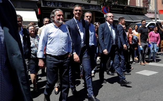 Sánchez se incorpora a la campaña con los candidatos de Madrid