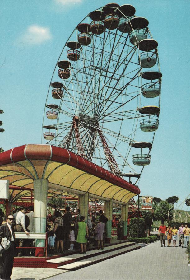 Fotos: El emblemático Parque de Atracciones de Madrid cumple 50 años de diversión