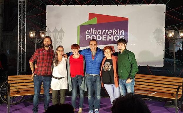 Escalante, Madariaga, Rodríguez, Ríos, Oñate y Martínez, en el acto celebrado ayer en Durango. 