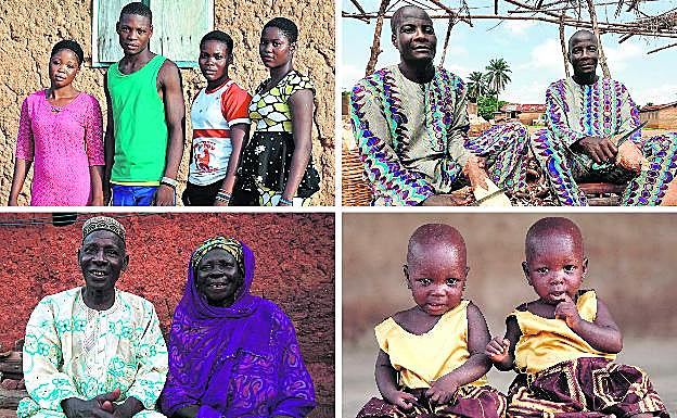 Arriba a la izquierda, dos pares de mellizos; Taiwo, Kehinde, Abigail y Deborah. A la derecha, Kehinde y Taiwo Aderogba, vestidos iguales, pelan yuca. Abajo a la izquierda, los mellizos Kehinde y Taiwo Adamson tienen 67 años.  A la derecha, Taiwo Adejare y Keinde Adejare, dos gotas de agua, fotografiadas hace un mes en Igbo Ora. 