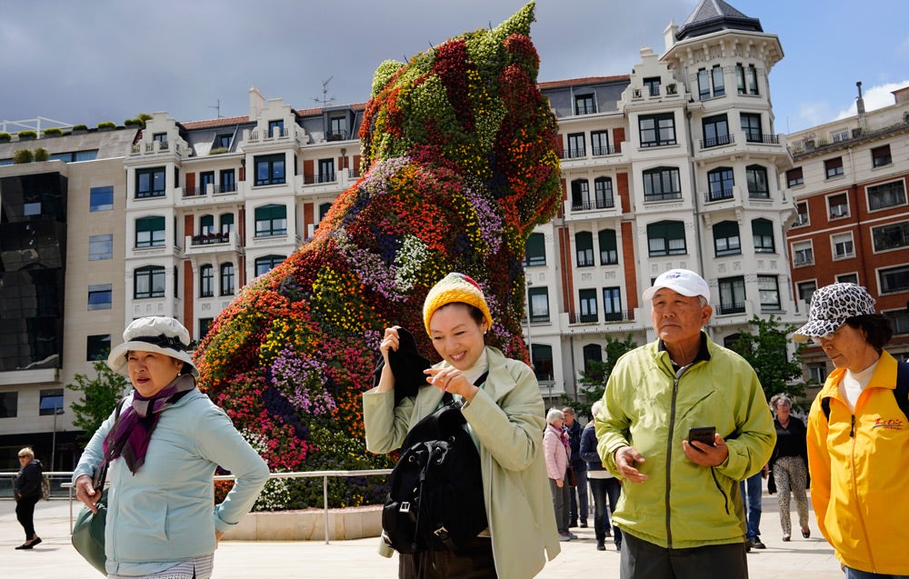 Fotos: Más de 6.400 cruceristas llegan a Bilbao