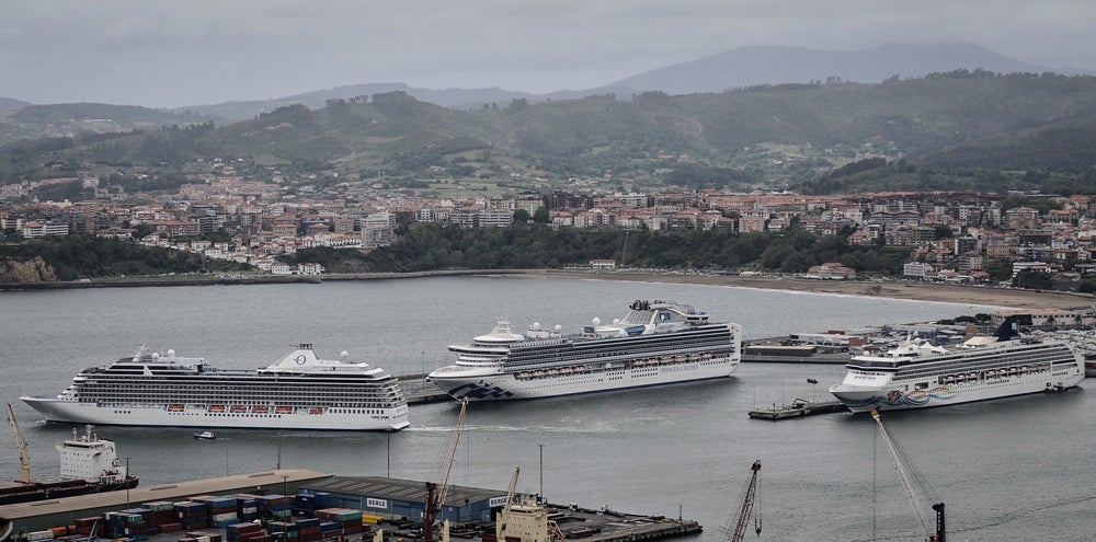 Fotos: Más de 6.400 cruceristas llegan a Bilbao