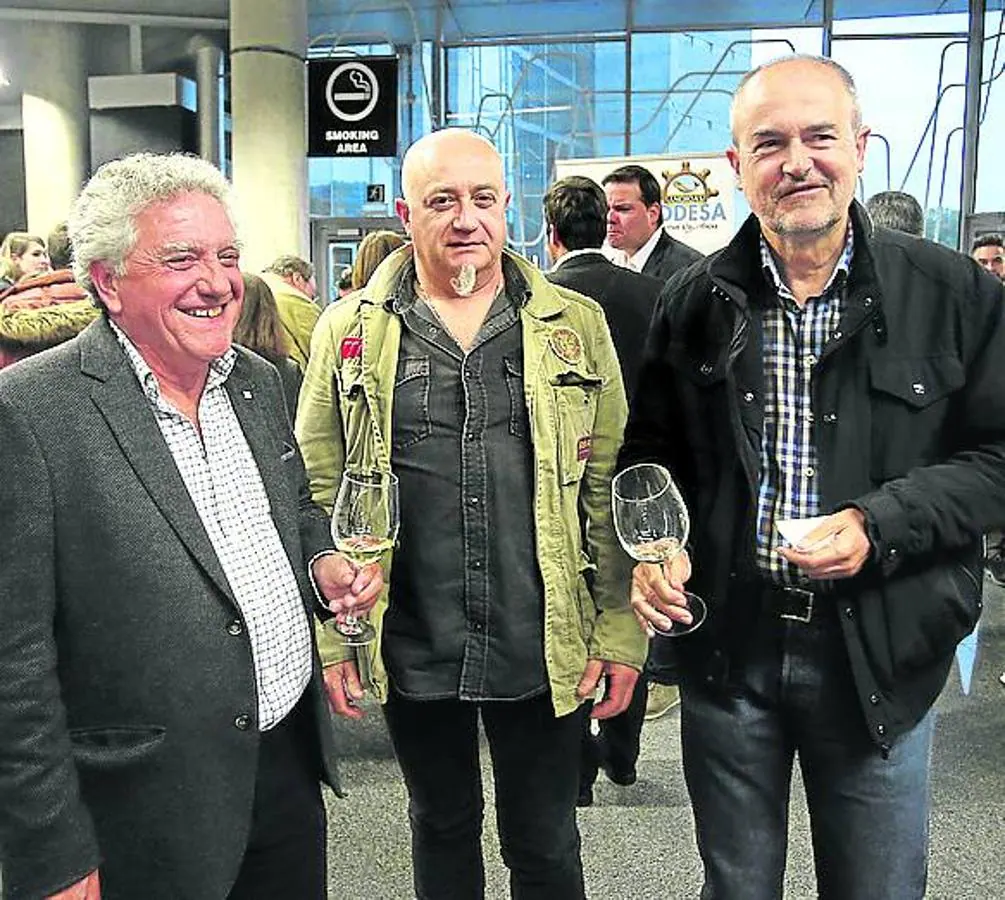 José Luis Gómez, Javier Garro y Anton Txapartegi.