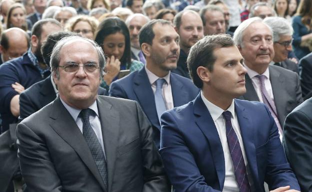 Ángel Gabilonso, candidato del PSOE a la Comunidad de Madrid, y Albert Rivera, presidente de Cs.