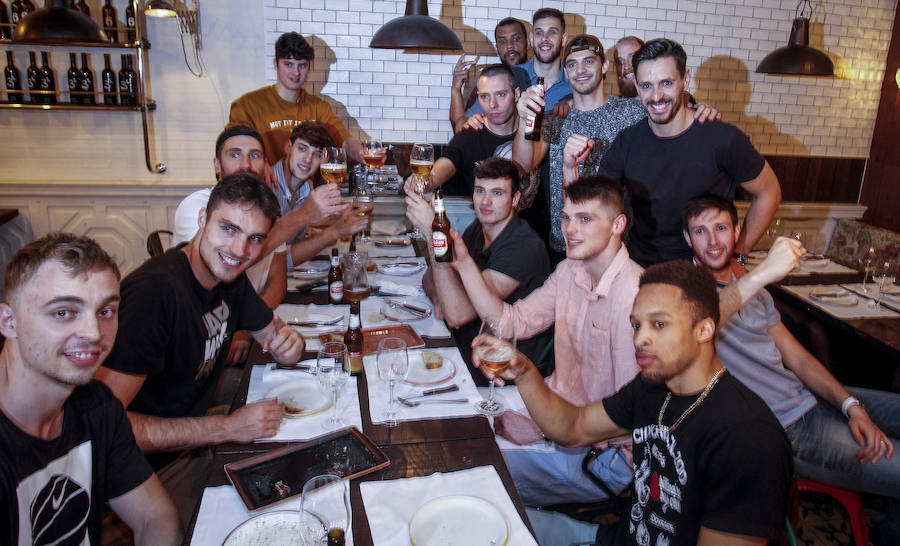 Fotos: Así fue la noche de celebración del Bilbao Basket