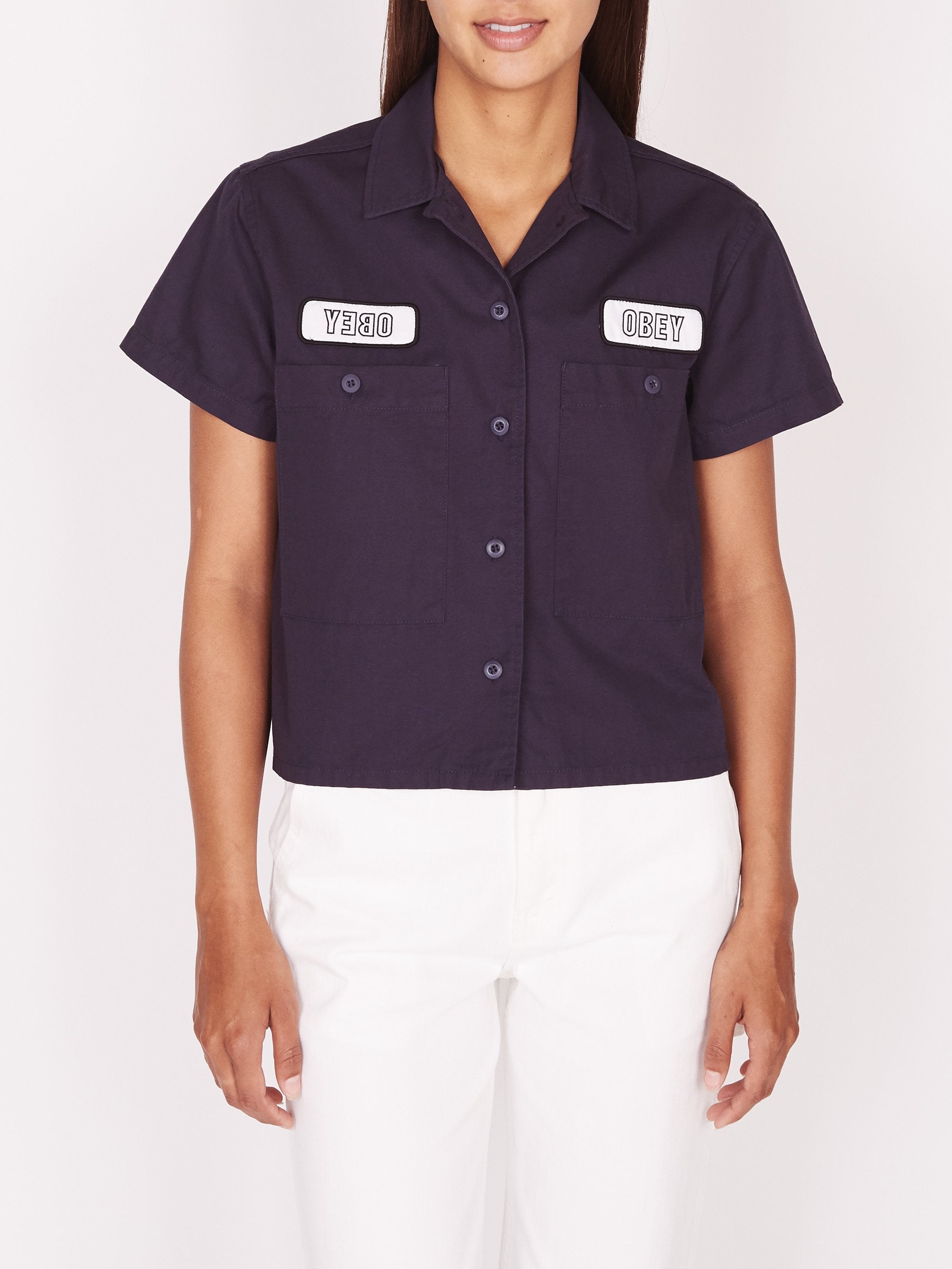 La prenda estrella de Chanel para esta primavera-verano es una blusa bordada que permite mil combinaciones y que ha sido objeto de clones 'low-cost'