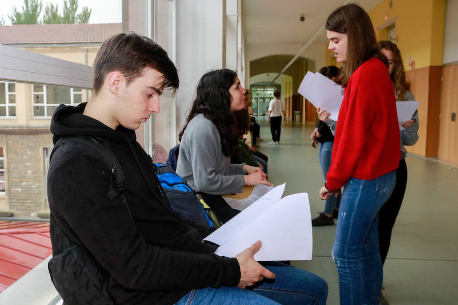 Un texto de Anjel Lertxundi sobre la lectura abre la Evaluación para el Acceso a la Universidad (EAU)