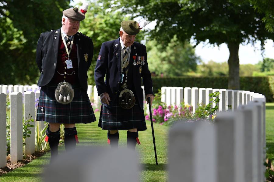 Europa recuerda cómo fue el desembarco de Normandía con la presencia de diferentes líderes políticos como Trump, Macron y el príncipe Carlos de Inglaterra