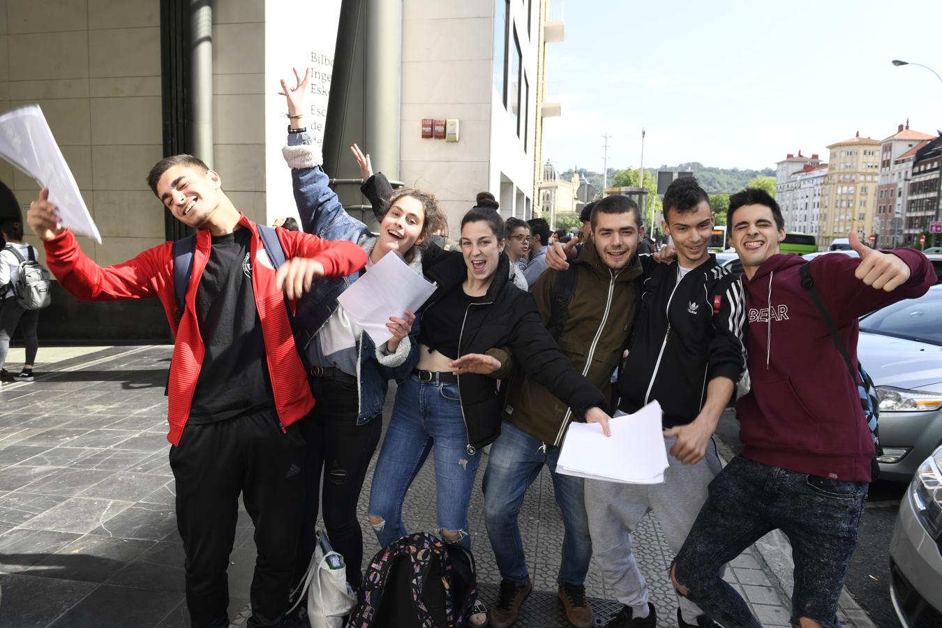Fotos: Los vizcaínos afrontan la segunda jornada de Selectividad