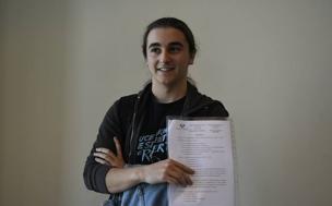 «Necesito un poco de suerte para lograr la nota que necesito para Física» 